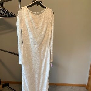 Windsor Long Sleeve White Lace Dress Size Medium